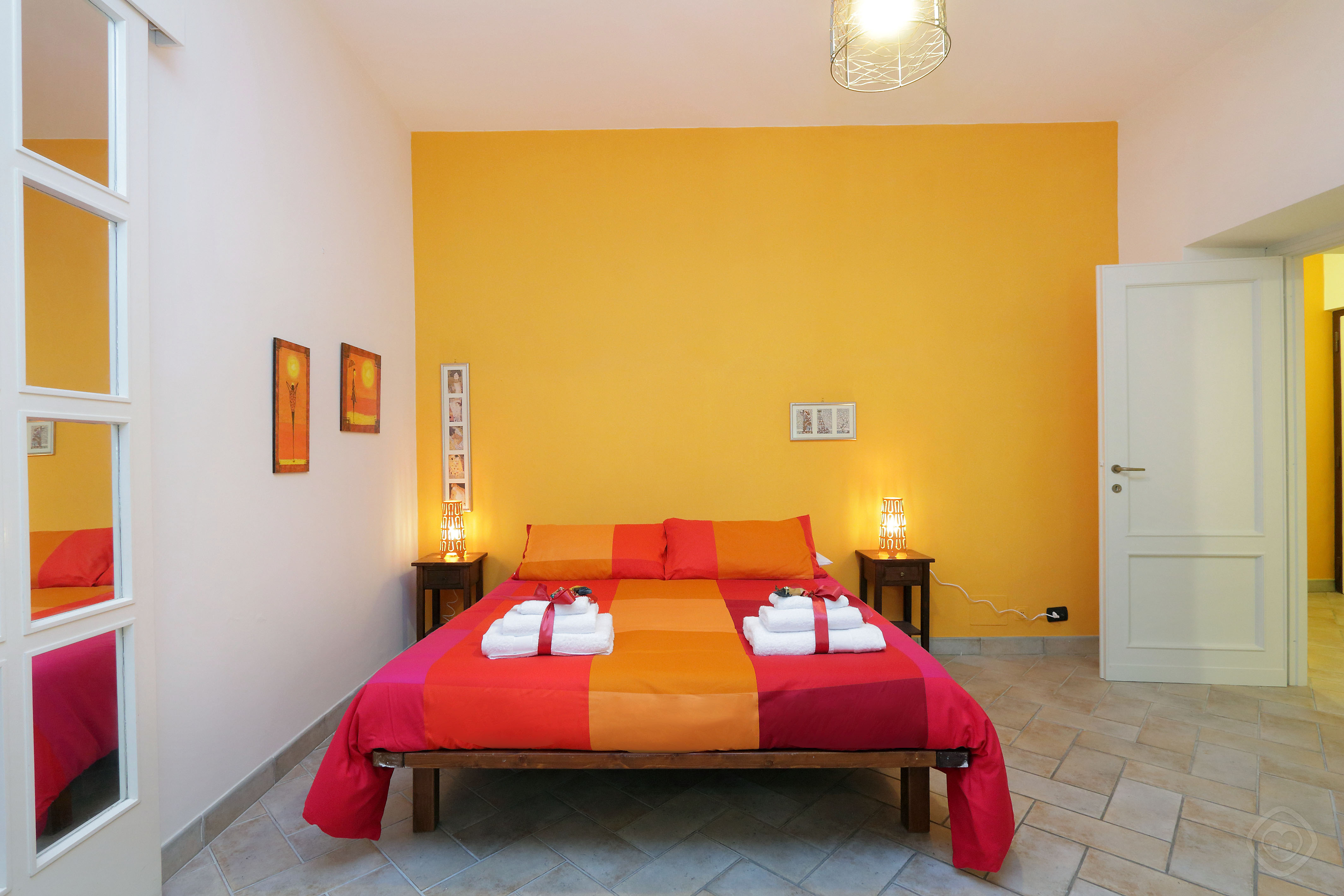 Bedroom 1 with Double Bed Appia Park apartment Rome
