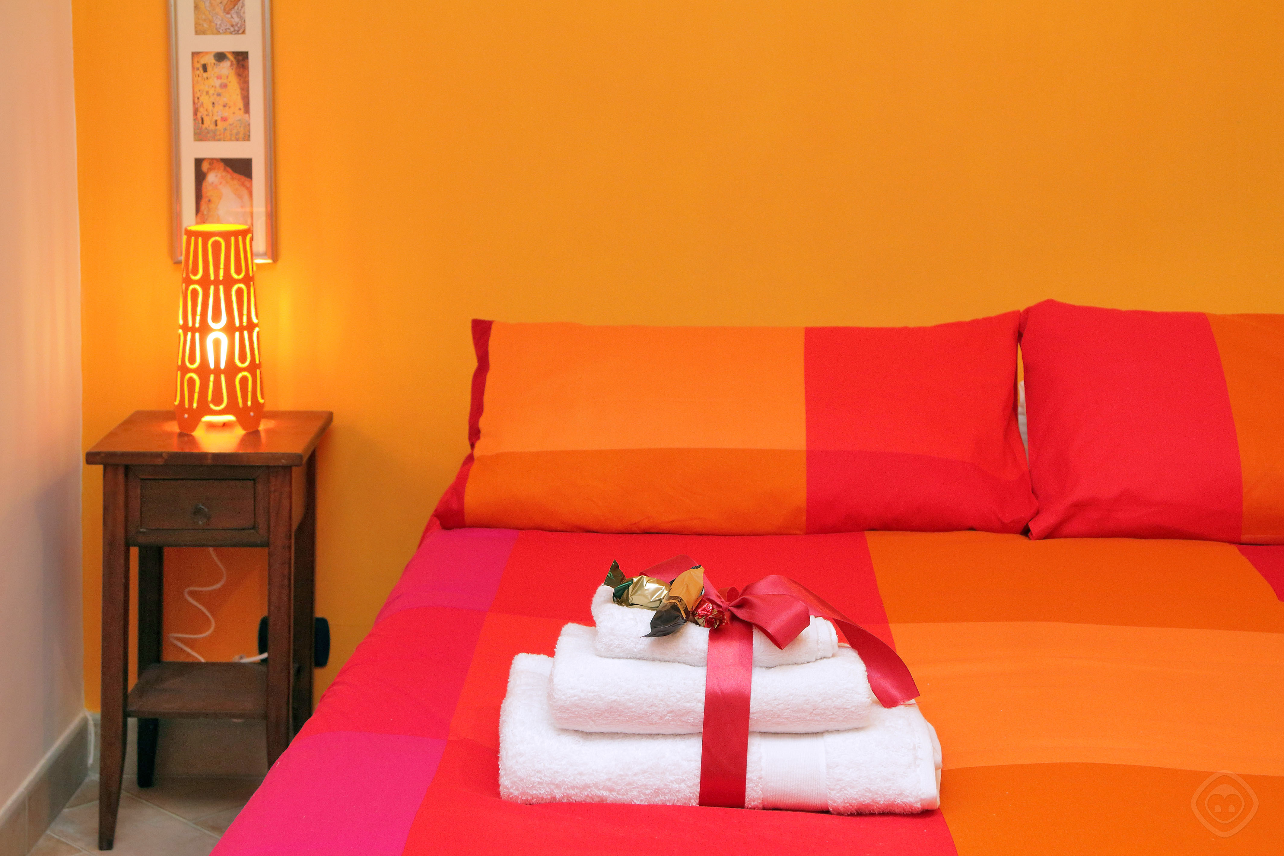 Bedroom 1 Double Bed with Toiletries Appia Park apartment Rome