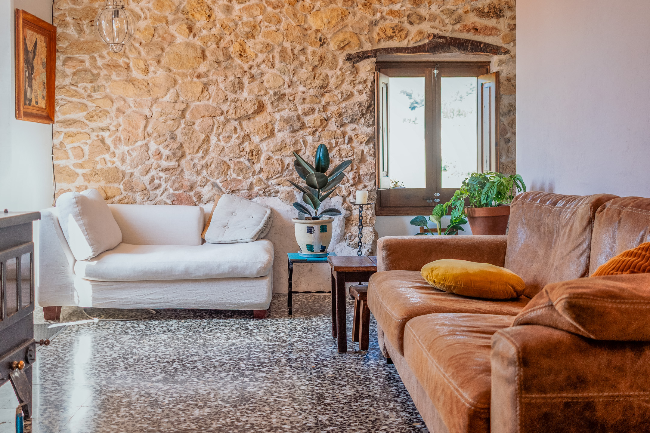 Living Area Cal Guixater 2